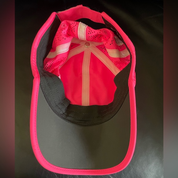 Womens Nike Hat - Picture 2 of 4